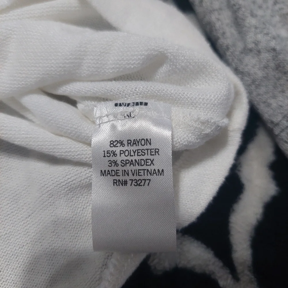SO long sleeve top‎ XL